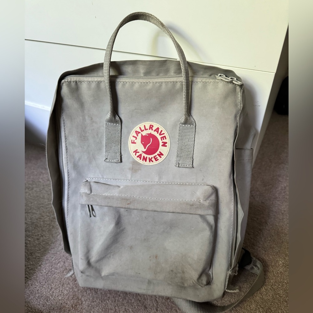 Fjall Raven Unisex Kanken Backpack